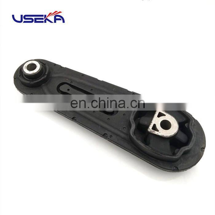 Superior Factory direct hot selling Auto Spare Parts Rear Lower Engine Mount For Renault Cars OEM 8200575642