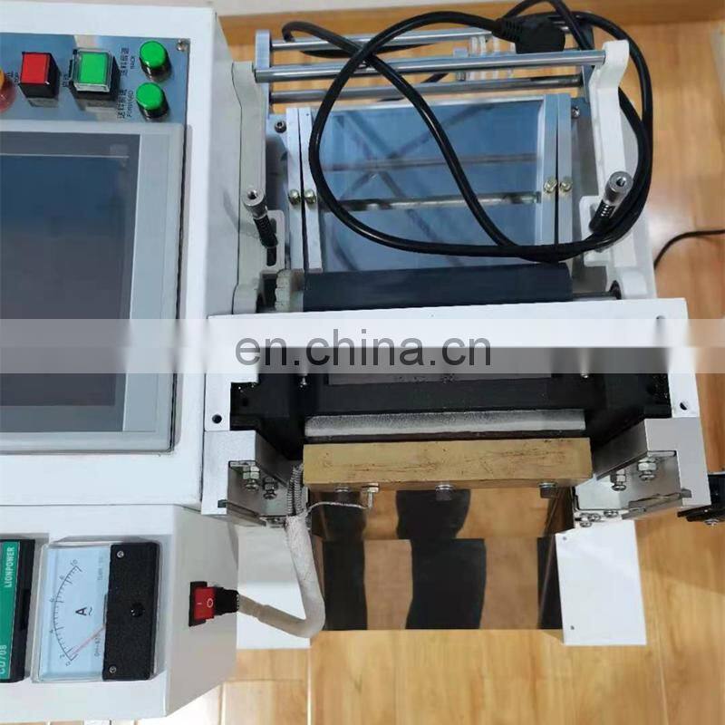 Automatic zipper cutter machine
