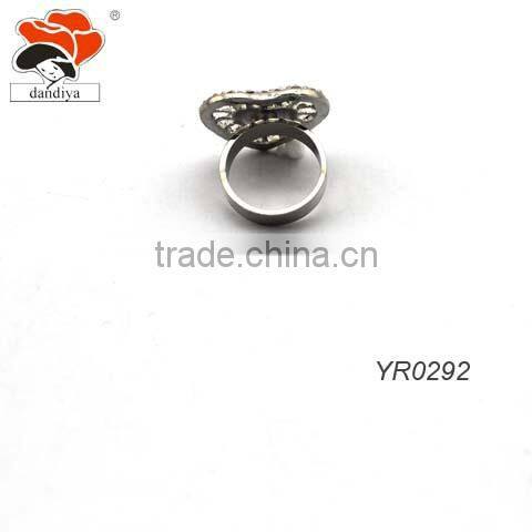 Love heart style diamond alloy rings for wedding
