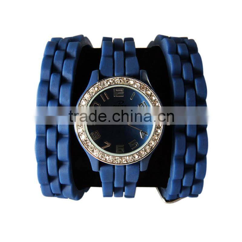Guang zhou YB lady watch silicone band alloy case wholesale watches
