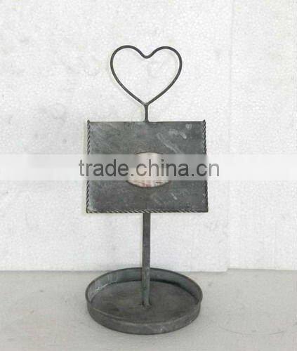 110305DA-T Heart and roof top standing metal bird feeder