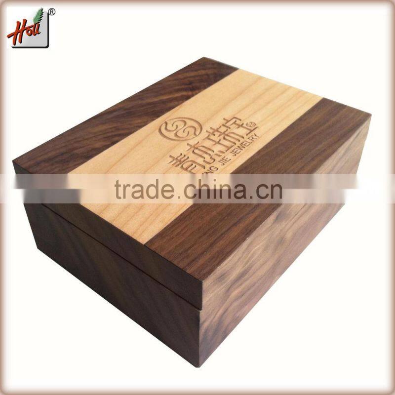 OEM/ODM Wooden gift boxes for metal corkscrew HCGB8071