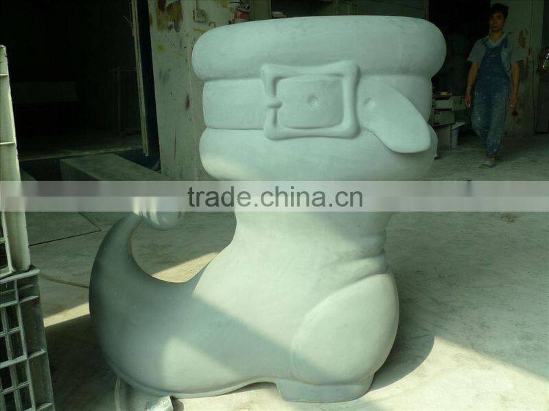 hot sale fiber glass Christmas decoration,large Santa's boot for decorating