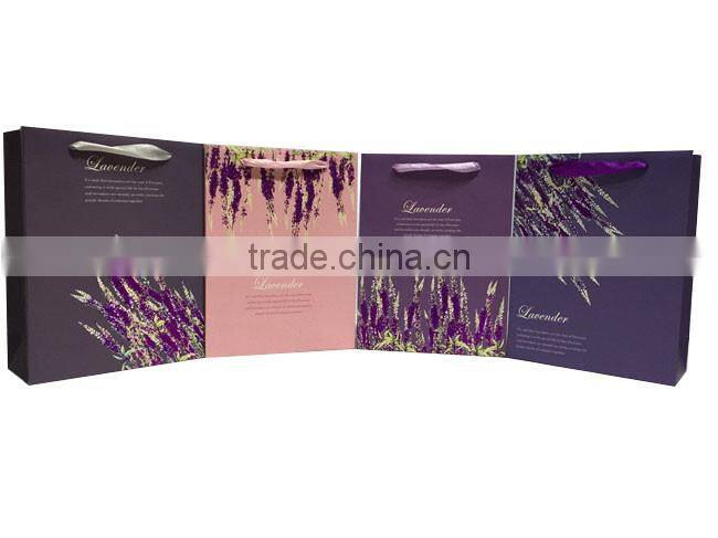 Hot Selling Romantic Design Paper Gift Bags With Handles