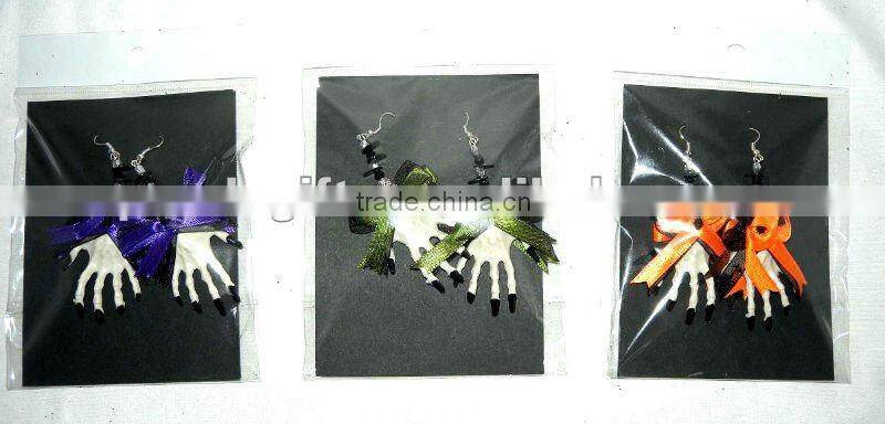 Top party girls earring with WITCH HANDS and lace