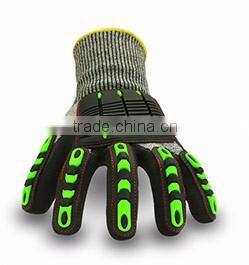 HPPE Puncture resistant safety padded gloves
