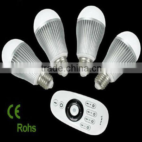 Remote control dimmable 2.4G wireless led bulb light E26