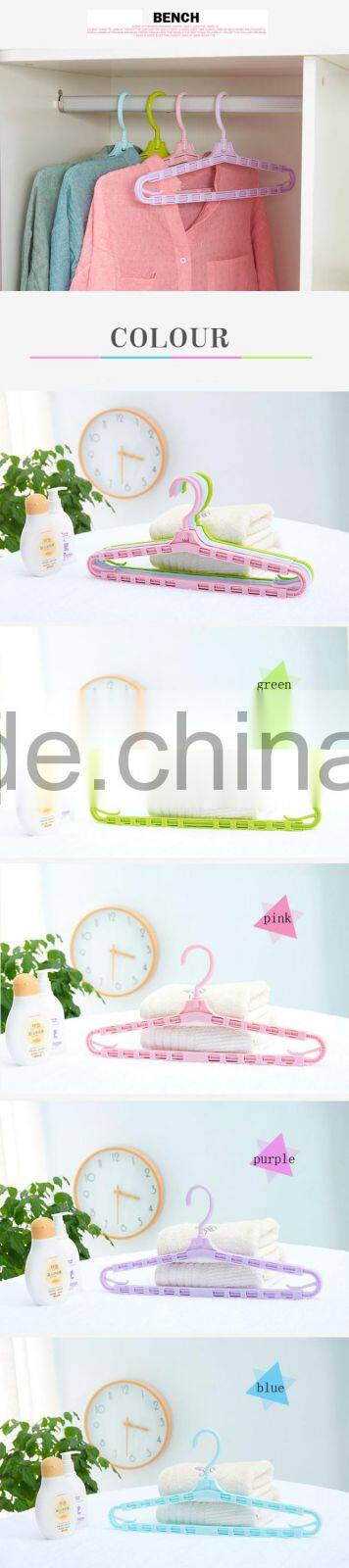Chinese factory wholesale custom cheap sale plastic kids clothes hangers