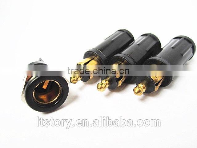 Black color car Merit 12V Rated Voltage 0-35V DC Max Current 16A Power Plug power socket