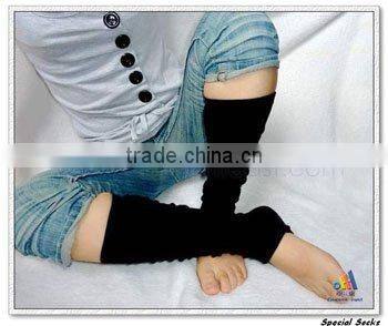 Various matched socks