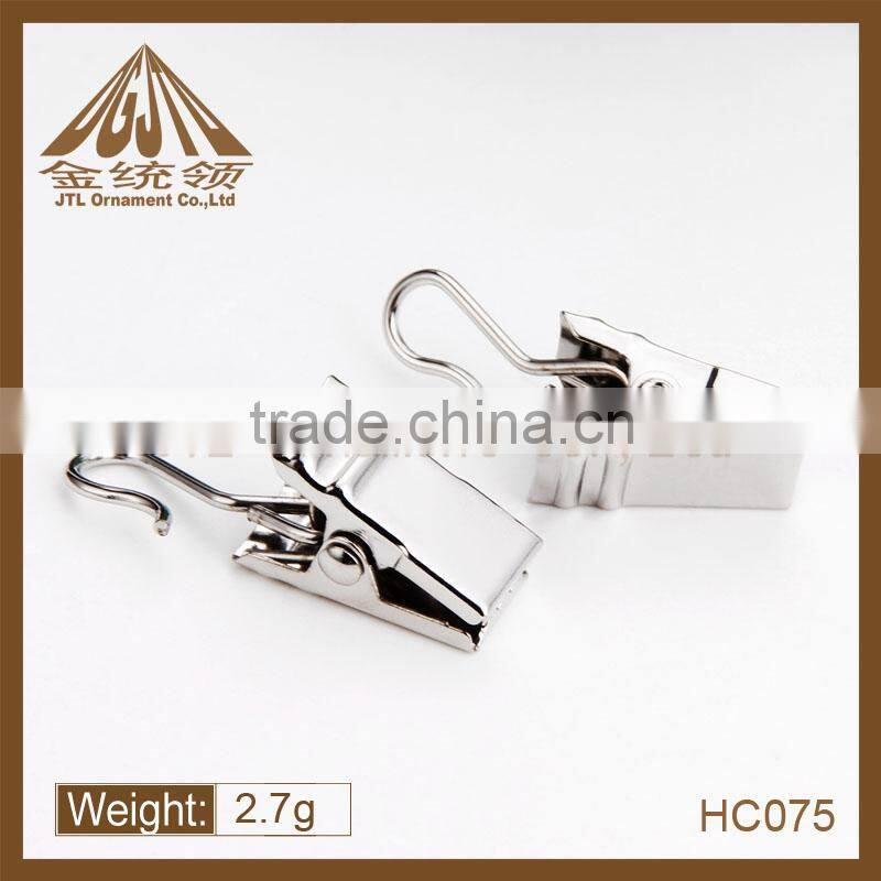 Metal clip for curtain