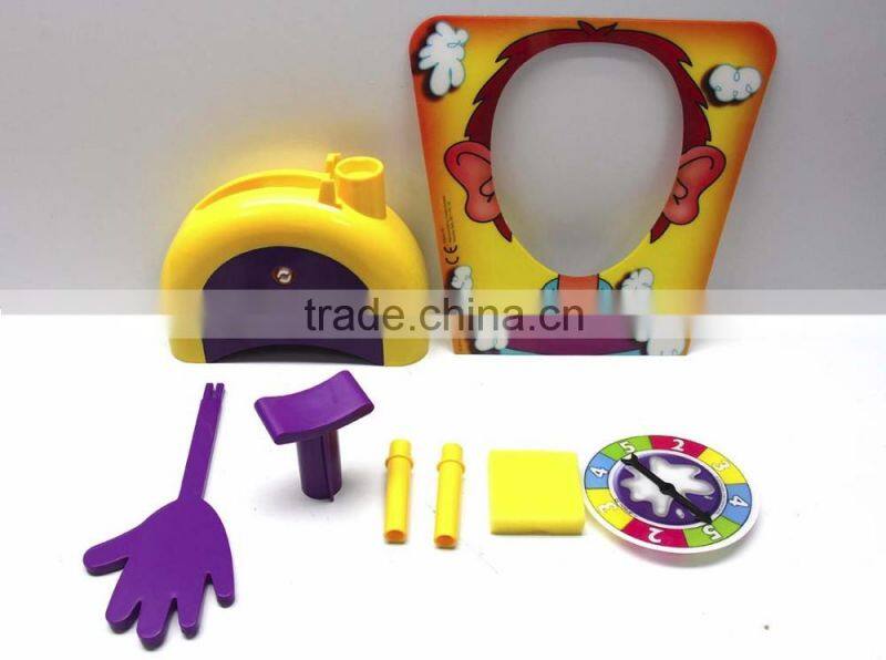 2016 New Rocket Games Pie Face Funny Ecxiting Plastic Game Toy Pie Face