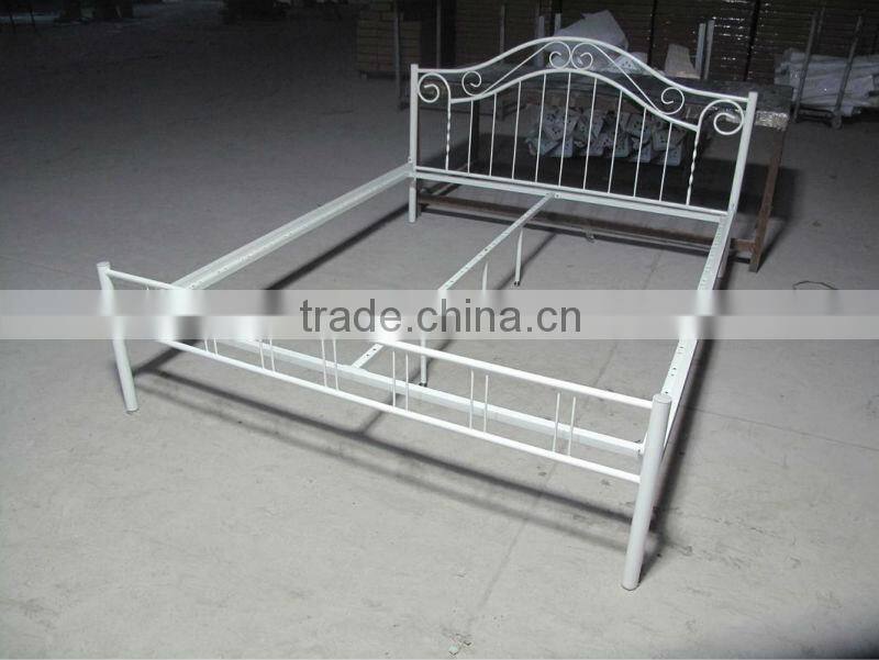 low footboard queen size metal home bed