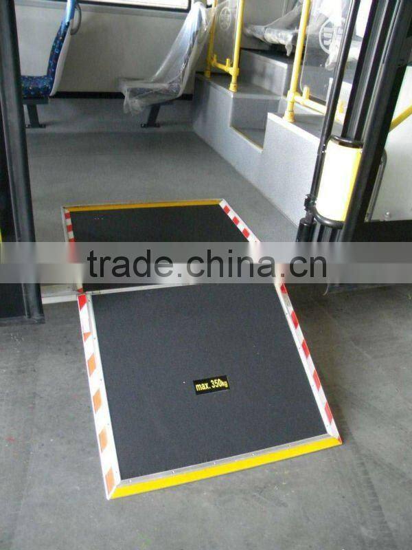 Aluminum Manual Wheelchair Ramp for Bus CE Certificate
