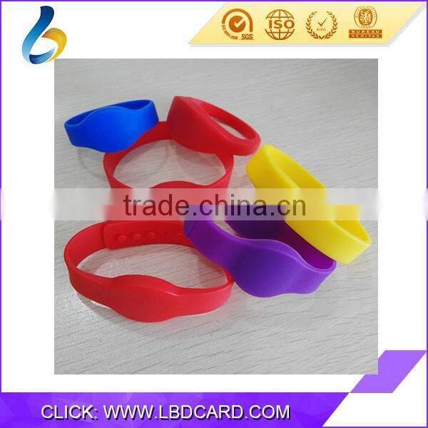 Competitive Price NFC Silicone Bracelet Ntag213 Silicone Wristbands From China
