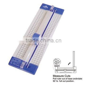 Rotary paper trimmer with straight blade