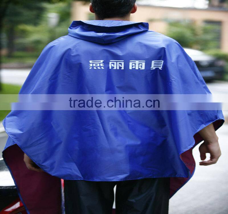 Durable oxford fabric material long hooded raincoat for men