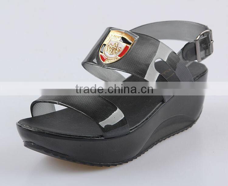 QIZHAN new The fashion leisure female sandals Platform Shoes Crystal Sandals Transparent Jelly Sandals