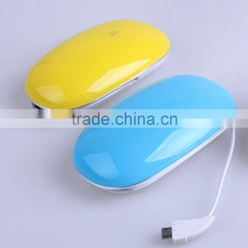 AWC808 5200mah mouse shape cute built in cable small appliance charger portable phone charger