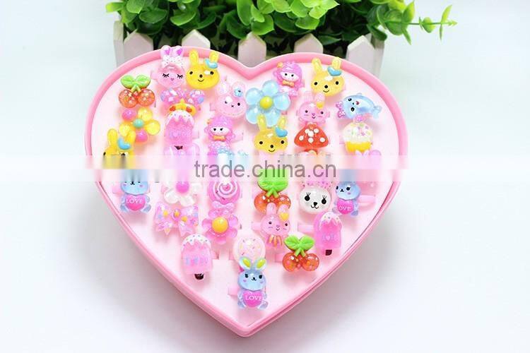 Newest multi design ring jewelry set customized plastic finger ring