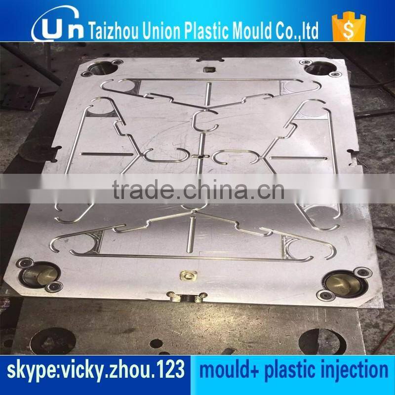 Plastic hair clip mould