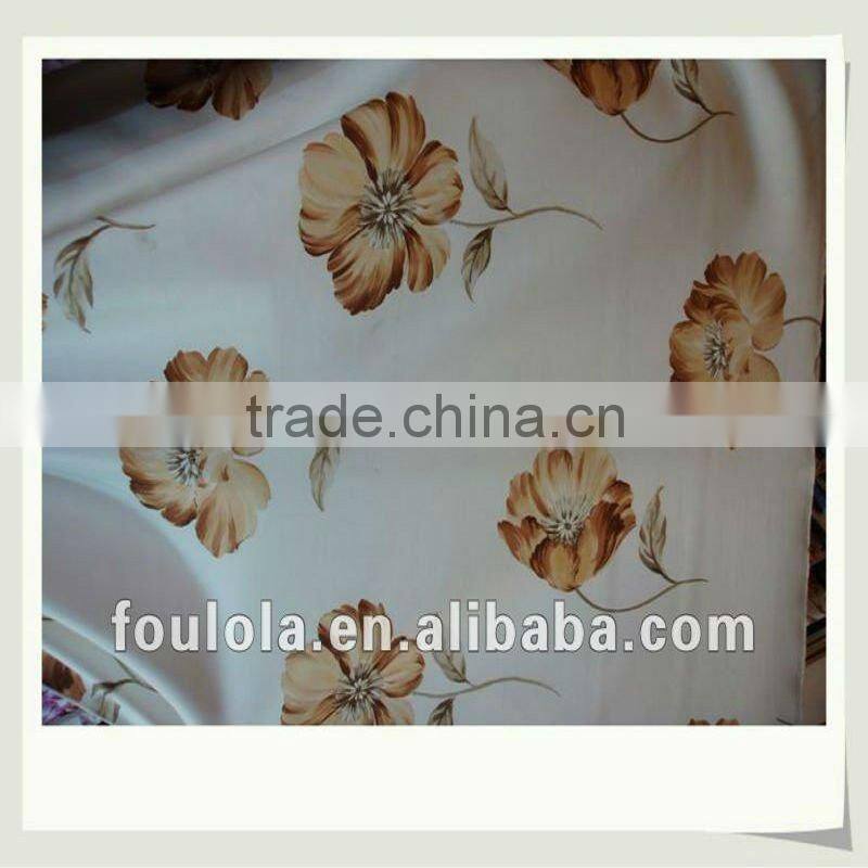 Polyester Printed Red and White Curtains Matching Bedding