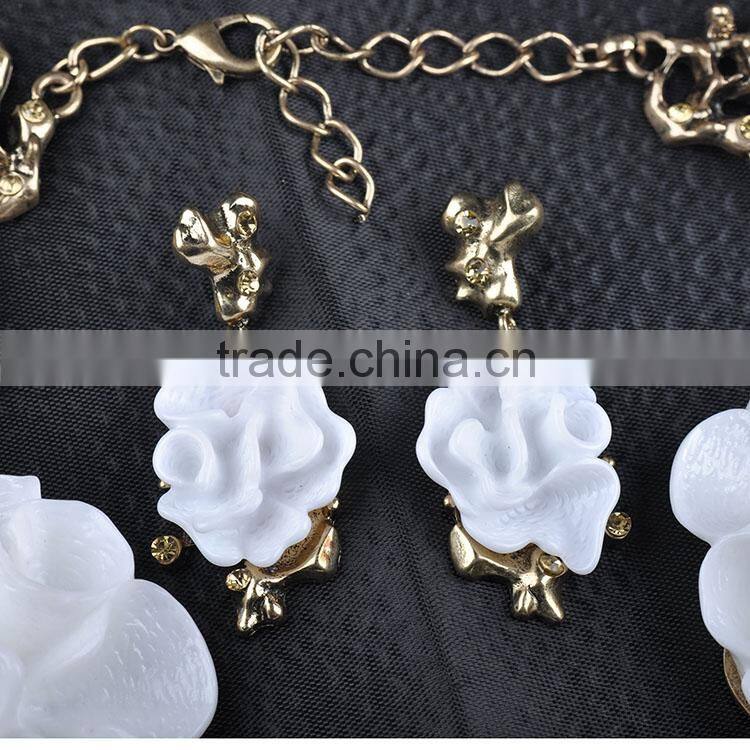 Hot resin necklace earring flower jewelry set