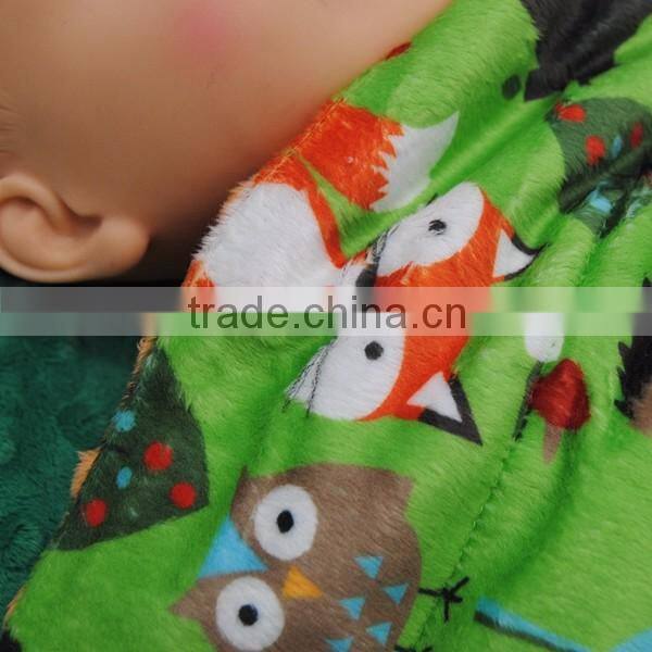 Lovely designs durable customized printing soft touch baby quilt