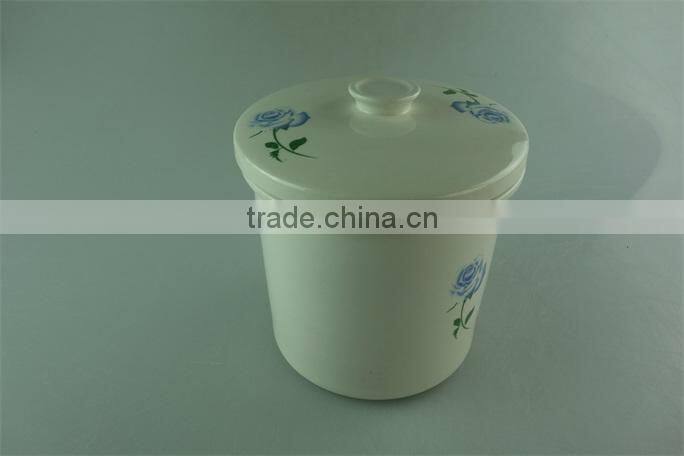 Cheap White hand printing Porcelain stew pot with Lid