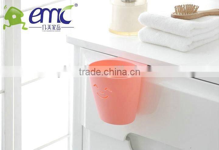 Door type plastic storage barrels, with handle