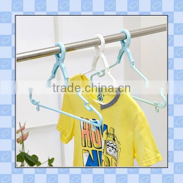 customized hot sell heavy duty plastic hanger for adult size suit cloth/hot sell plastic hanger