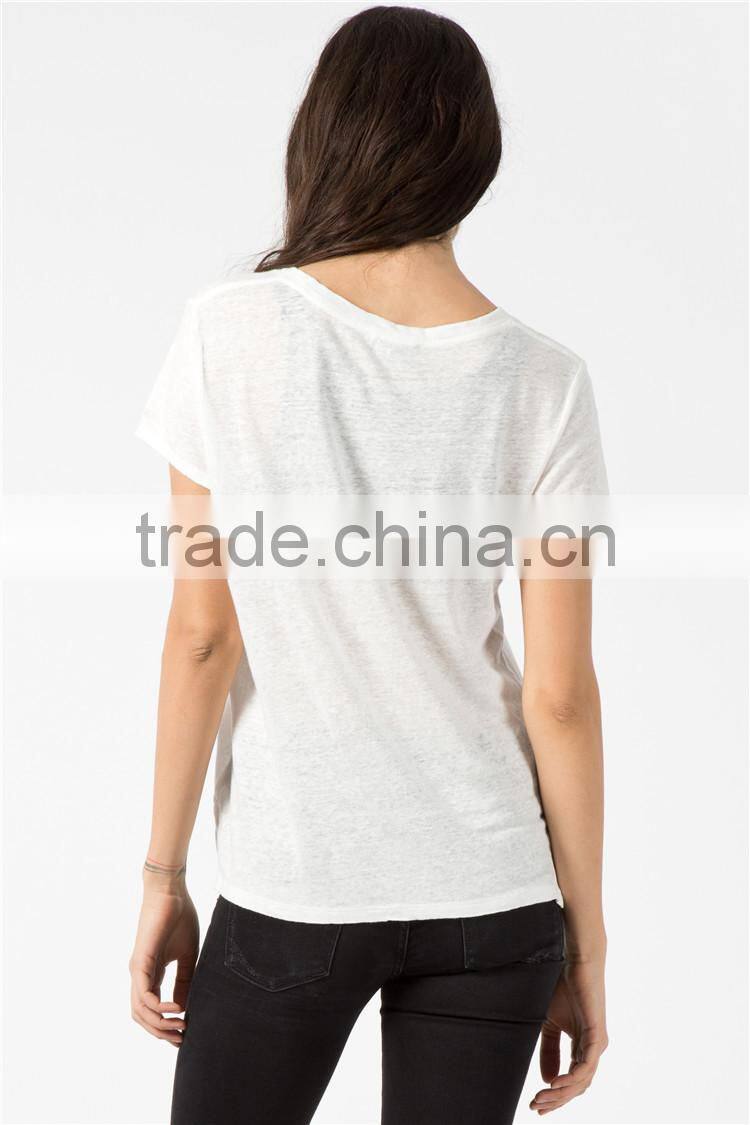 Embossed logo t-shirt plain white round neck t-shirt