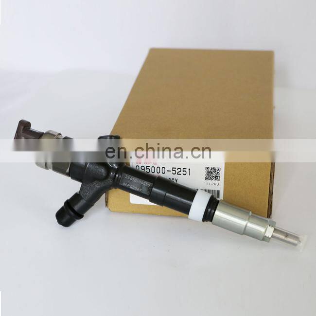 genuine common rail fuel injector 095000-5251 095000-525 095000-5250 23670-30070 0950005251 brand new