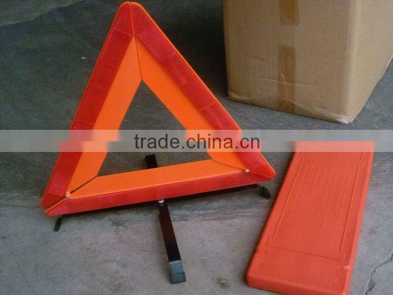 E-Mark appeoved warning triangle