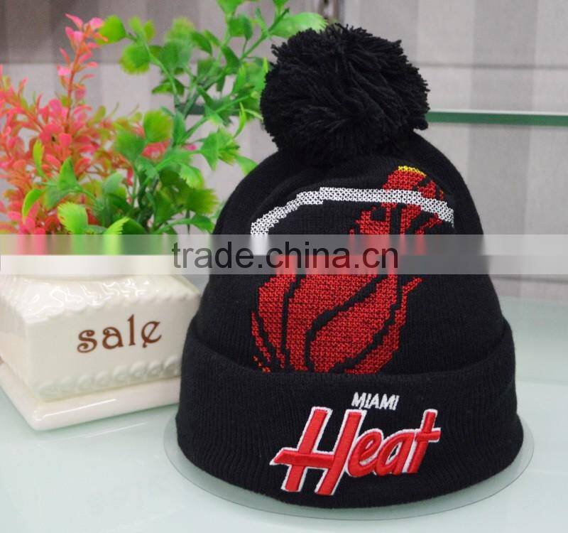 OEM wholesale custom beanie 3D embroidery logo pom pom beanie hat/knitted beanie cross-stitch