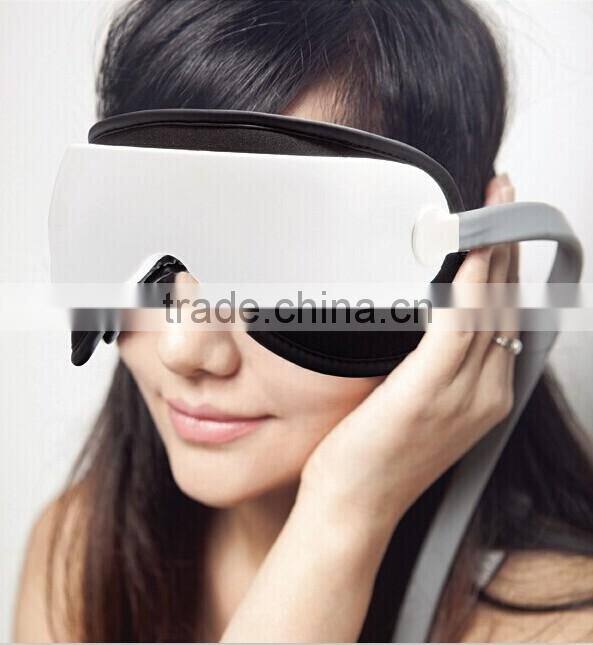 Automatic eye massager