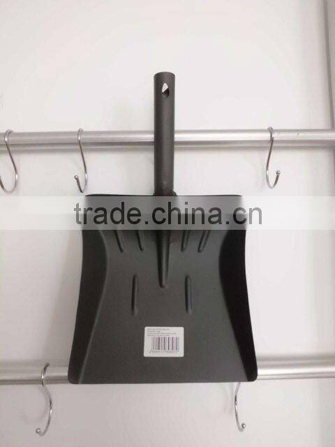 little cleaning shovel spade