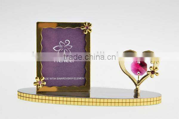 Finest Unique Gold Plated Heart Photo Frame for wedding decoration