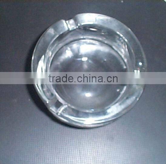 round clear glass ashtray