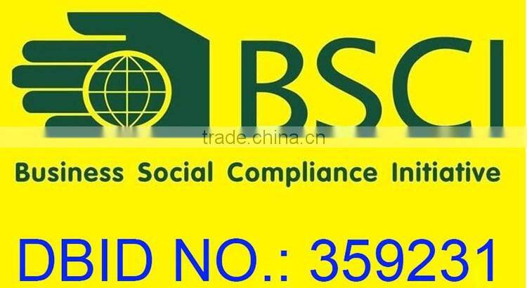 BSCI Audit Factory Unique design Easter decorations with LED light non-woven chicken hanger