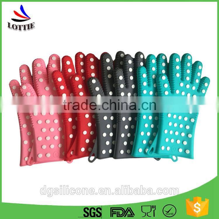 Kitchen Tools and Uses Smoking Grilling Silicone BBQ Gloves Grill Set five finger shape silicone glove
