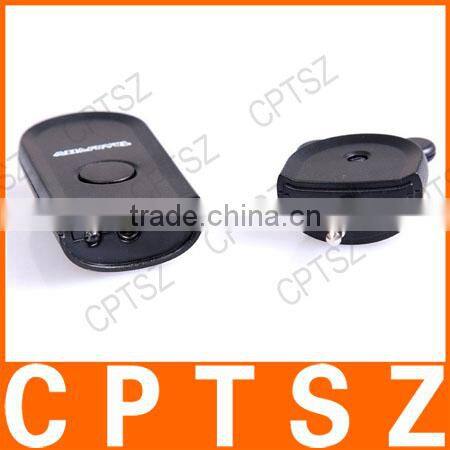 Portble Wireless Remote Release Shutter Camera Control for Iphone + Ipad + Ipod - Black