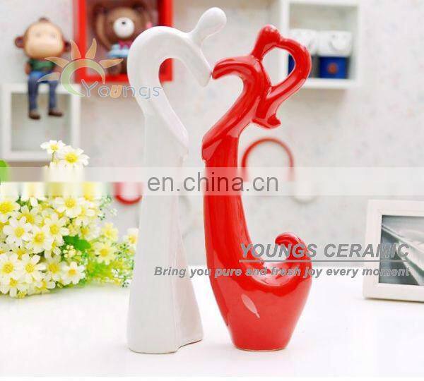 Chinese modern ceramic lovers statue figurines made in Jingdezhen