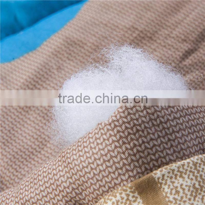 China alibaba high quality super soft modern style plaid pattern wholesale quilt