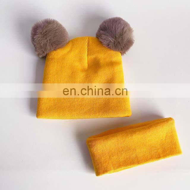 Wholesale Knitted Baby Hat With Pompoms And Neck Warmer