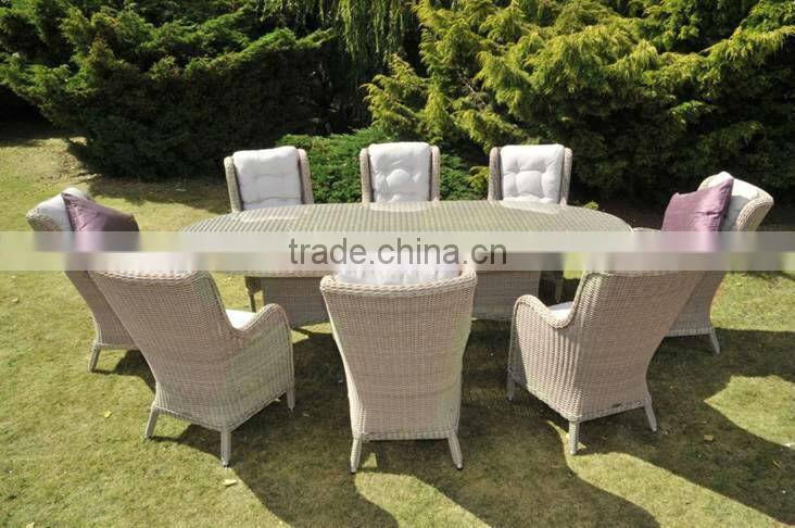 Glass Top Round Dining Table For Garden Use New Design