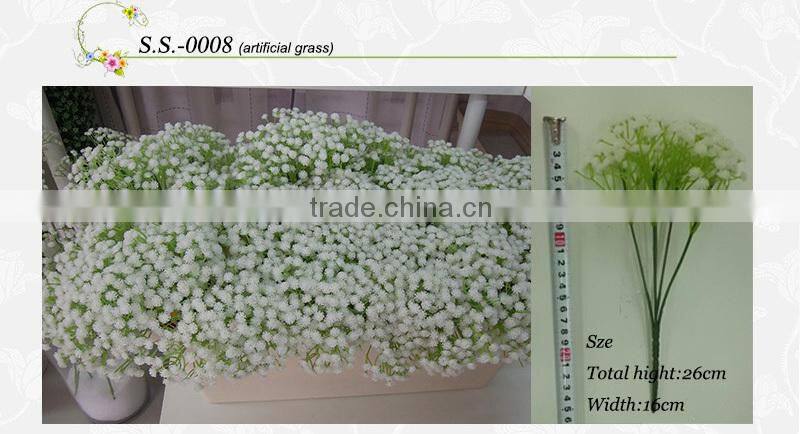 arrange artificial flowers vase