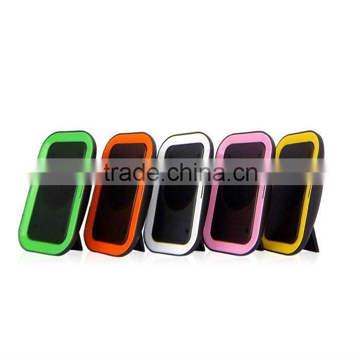 2 (2.0) Channels and Portable Audio Player,Mobile Phone,Computer,Stage,for ipod,iphone,mp3,pc Use loudspeaker(SP-666)