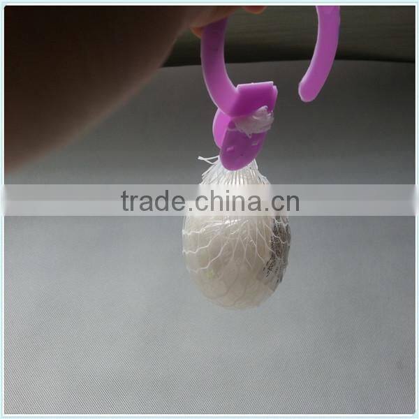 Basic wardrobe hanging ball/moth ball