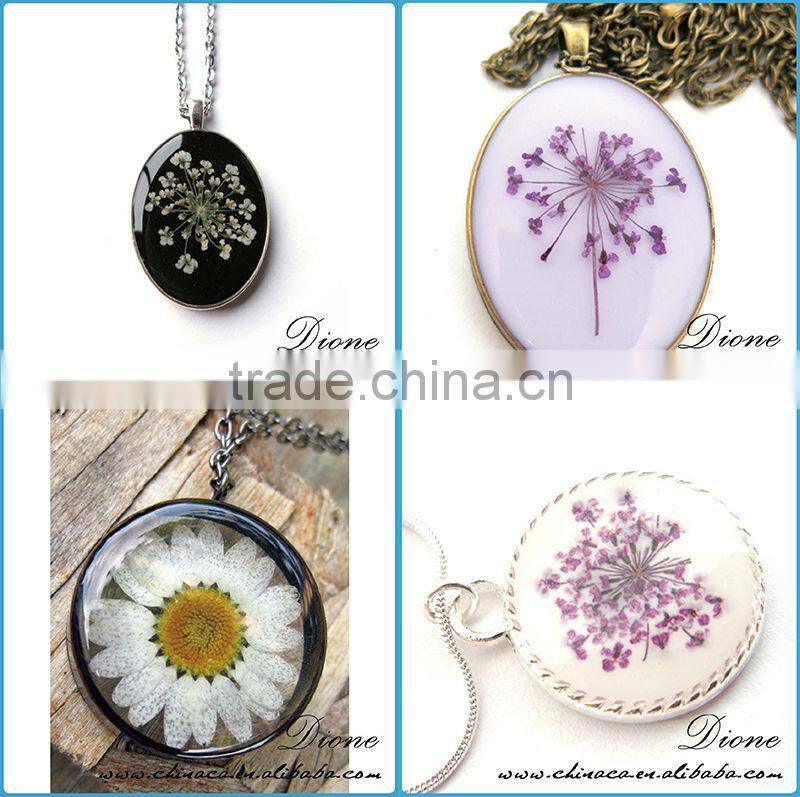 2015 unique DIY jewelry pressed flower pendant ,real pressed flower pendant,resin pressed flower cabochons